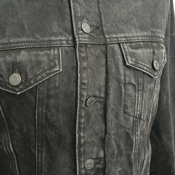 Old Navy Denim jacket - Picture 4 of 15